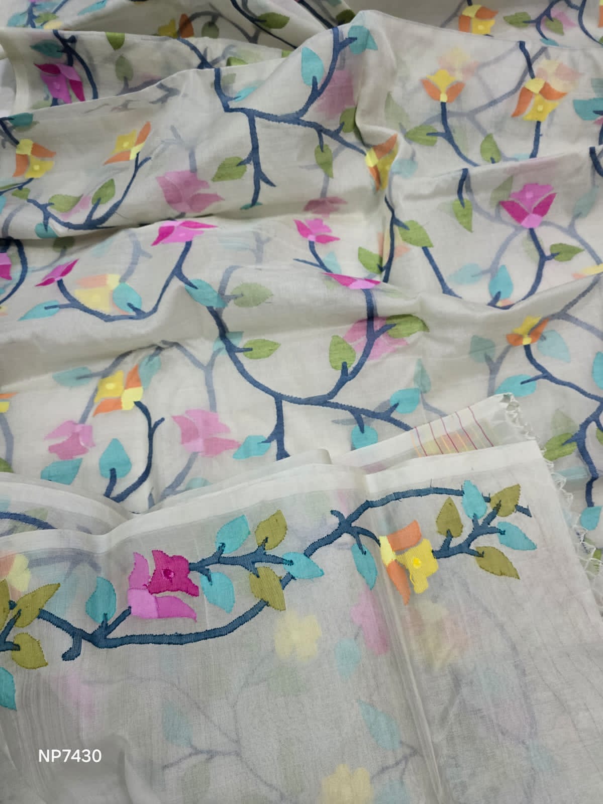 Zimanah Tantuj Jamdani Saree Handloom sari - Saffronfashionindia
