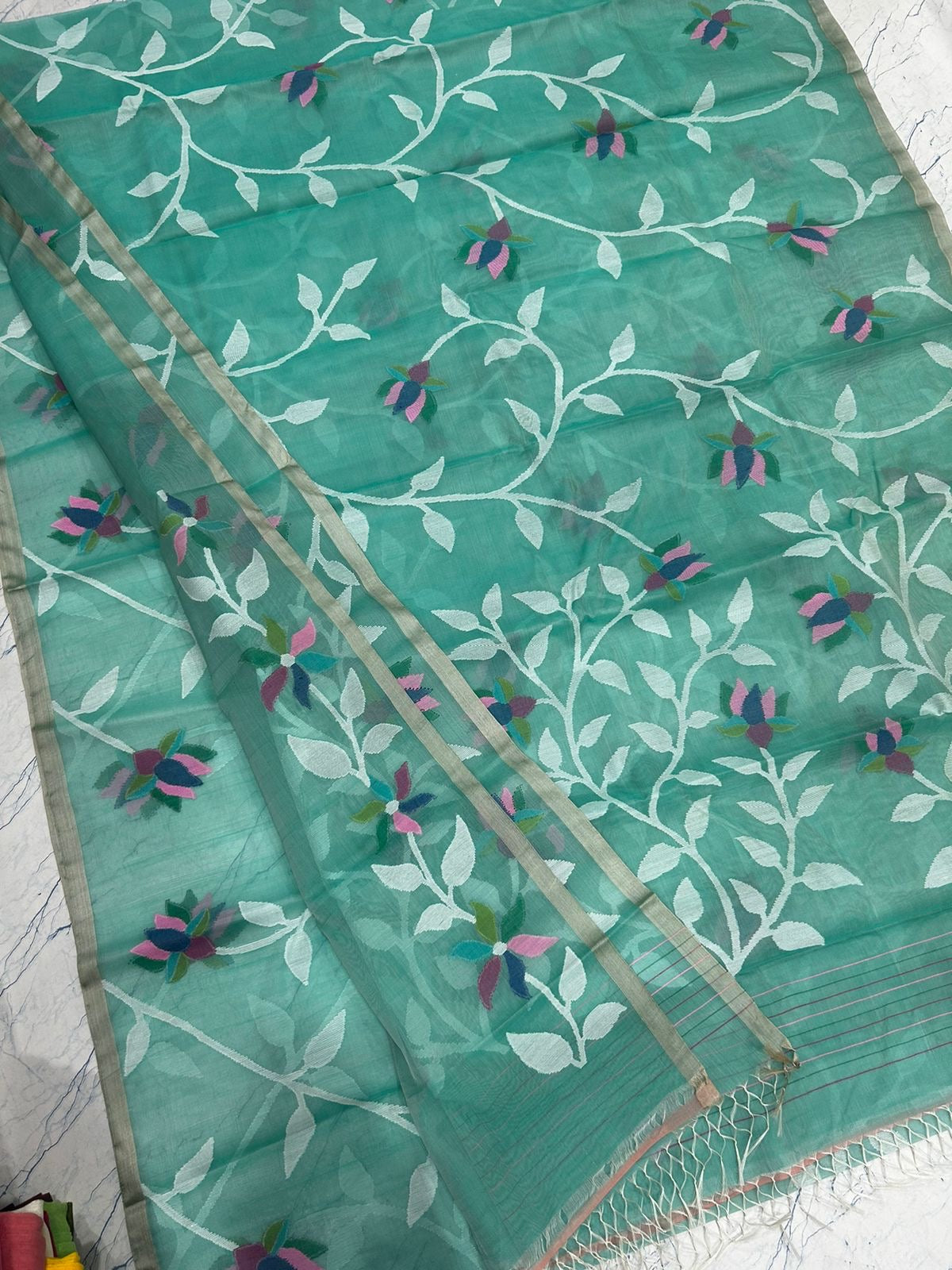 Mahima Tantuj jamdani Indian Bengal sarees - Saffronfashionindia