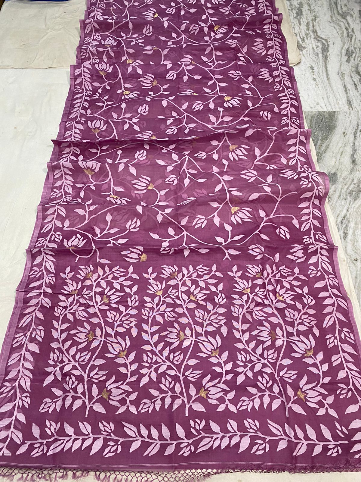 Mouli tantuj jamdani sari - Saffronfashionindia