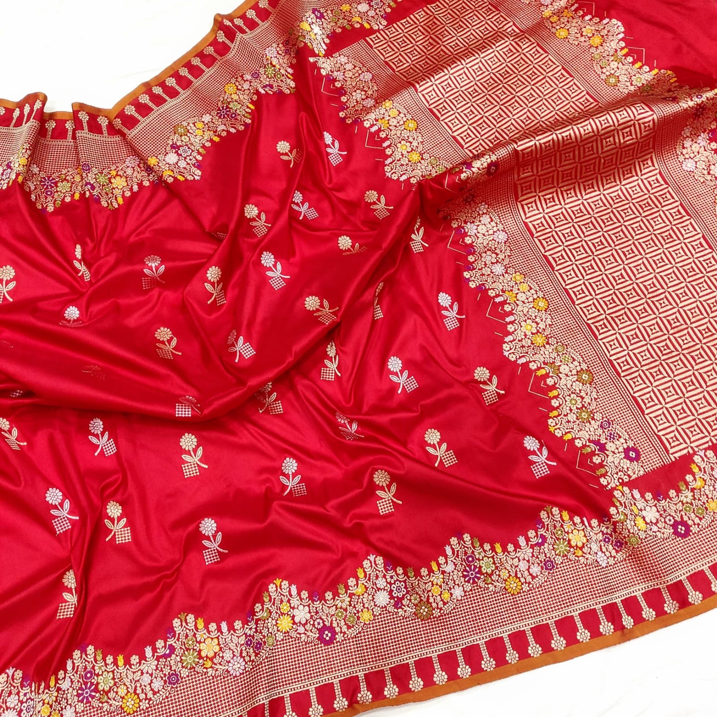 Humnava Katan silk handwoven traditional Indian sari - Saffronfashionindia