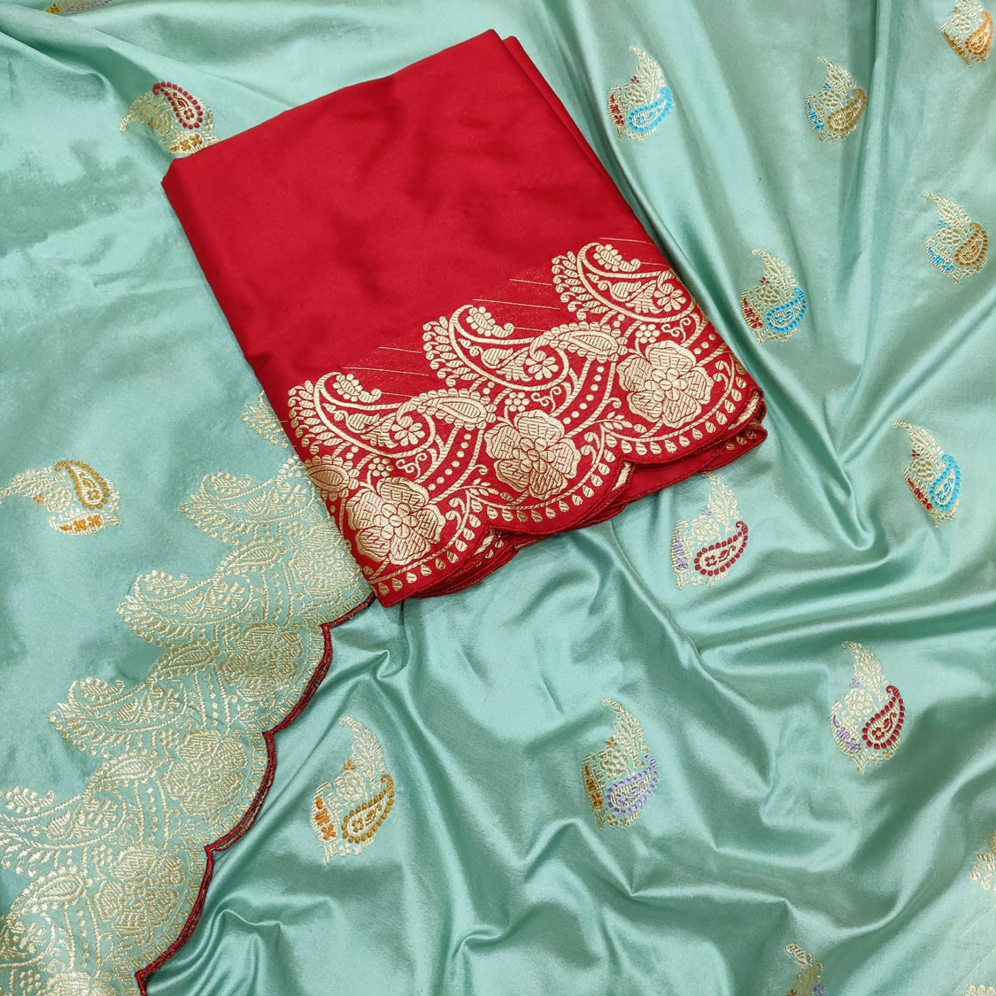 Firoza Katan paisley handwoven saree - Saffronfashionindia