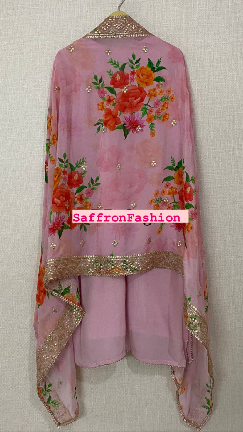 Pink salwar suit/Indian clothing - Saffronfashionindia