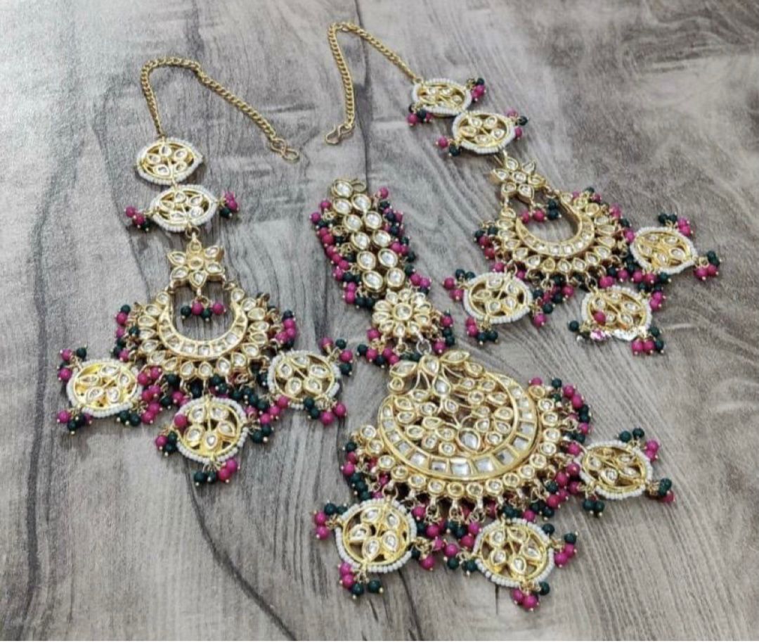 Gulnaaz tikka set - Saffronfashionindia