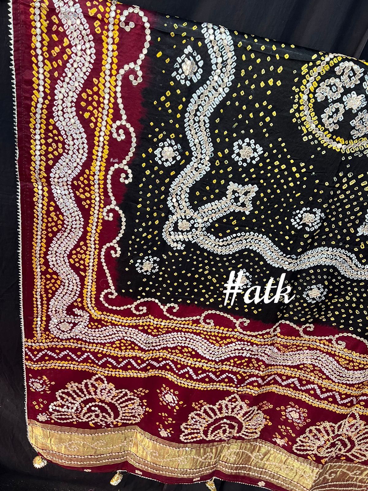 Gottapatti bandhani dupatta - Saffronfashionindia