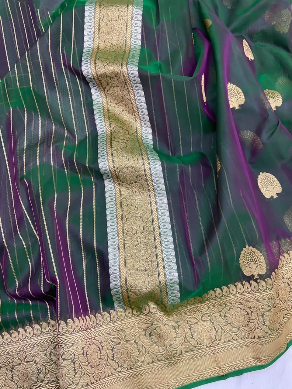 Onika organza saree - Saffronfashionindia
