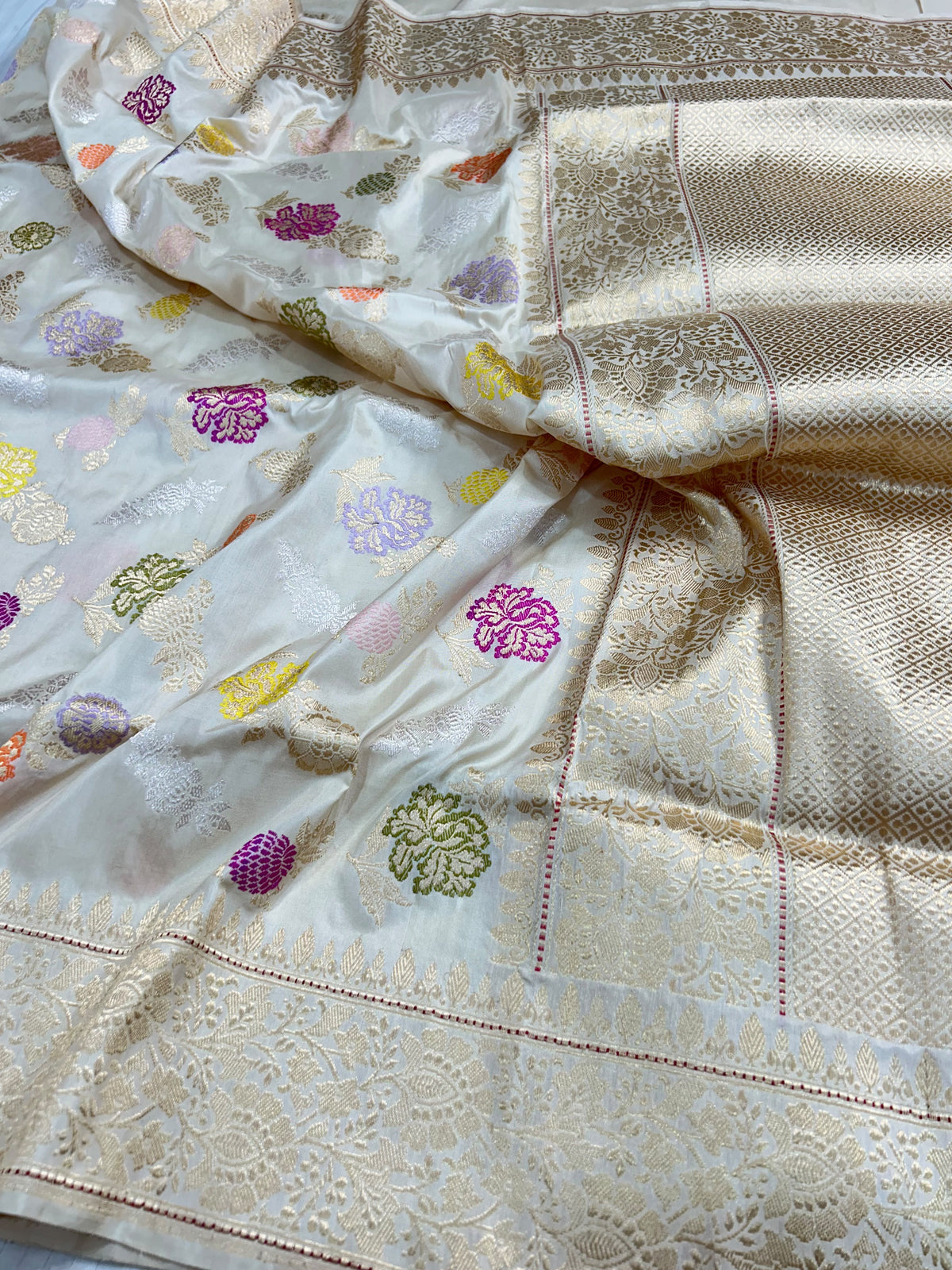 Exclusive handloom katan silk Kadwa saree iktara sari blouse SaffronFashion