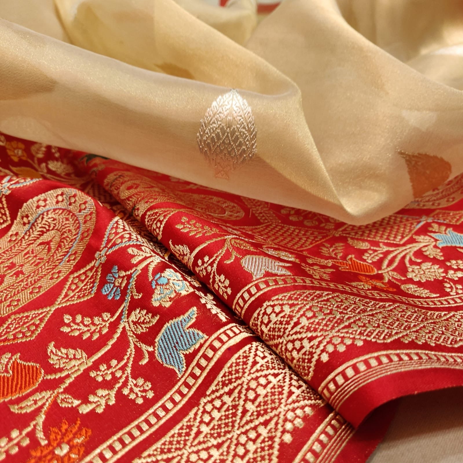 Laaju handwoven saree tissue saree blouse - Saffronfashionindia
