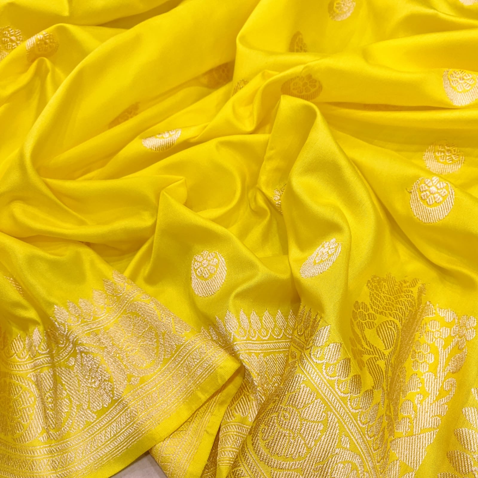 Yellow ektara katan silk saree handwoven sarees blouse - Saffronfashionindia