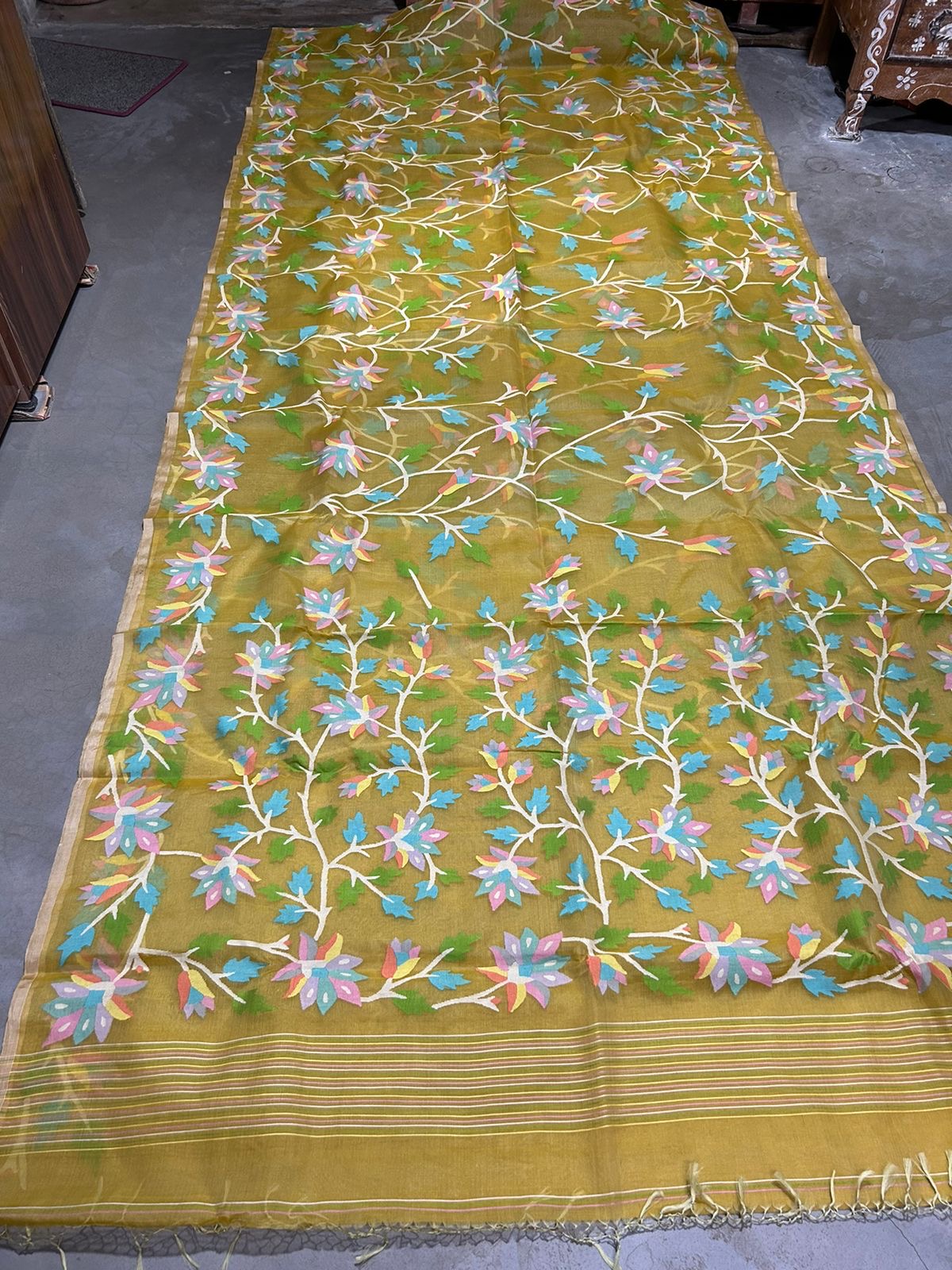 Yellow Muslin Jamdani Saree Tantuj Saree Women sari - Saffronfashionindia