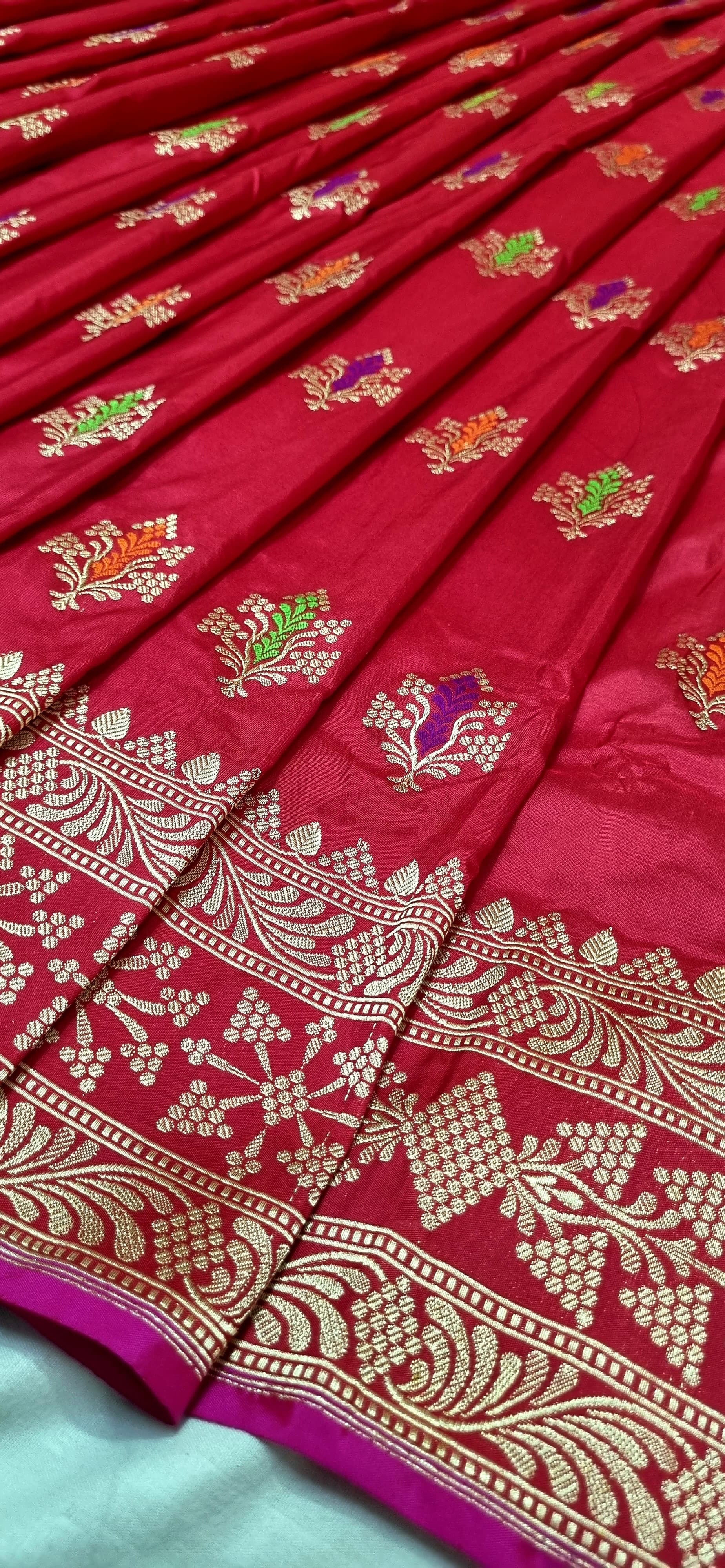 Red bridal Banarsi handwoven kadwa Katan sarees - Saffronfashionindia