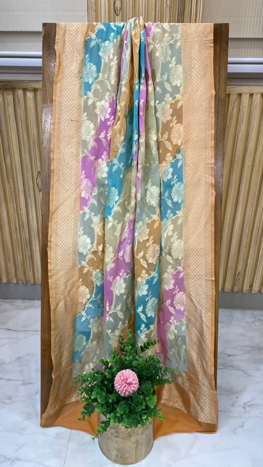 Mohisha flaunt trendy Dupatta - Saffronfashionindia