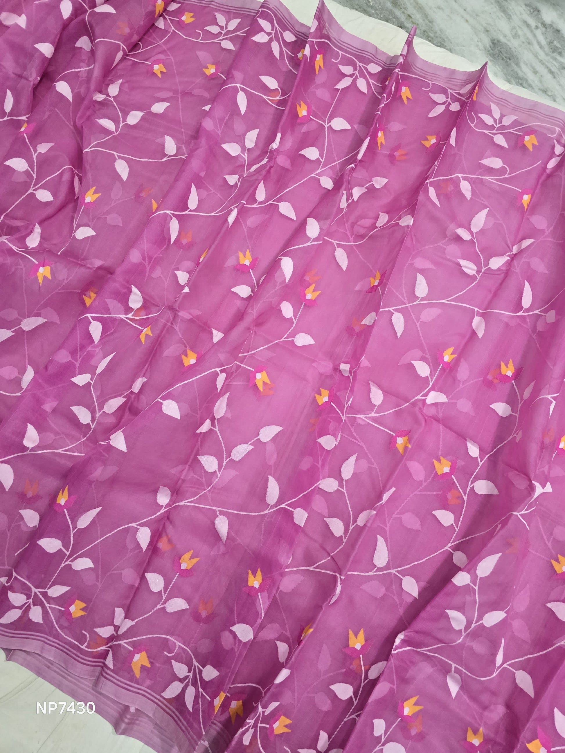 Aliva muslin Jamdani saree Tantuj sarees blouse Saffronfashionindia