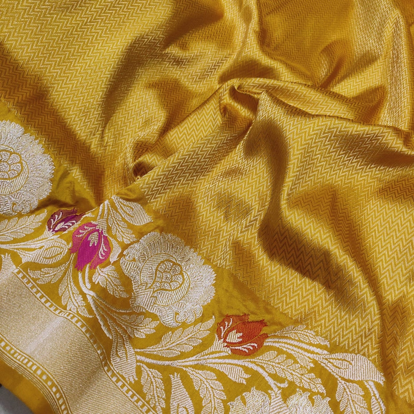 Mahiva katan silk saree handwoven sarees blouse - Saffronfashionindia