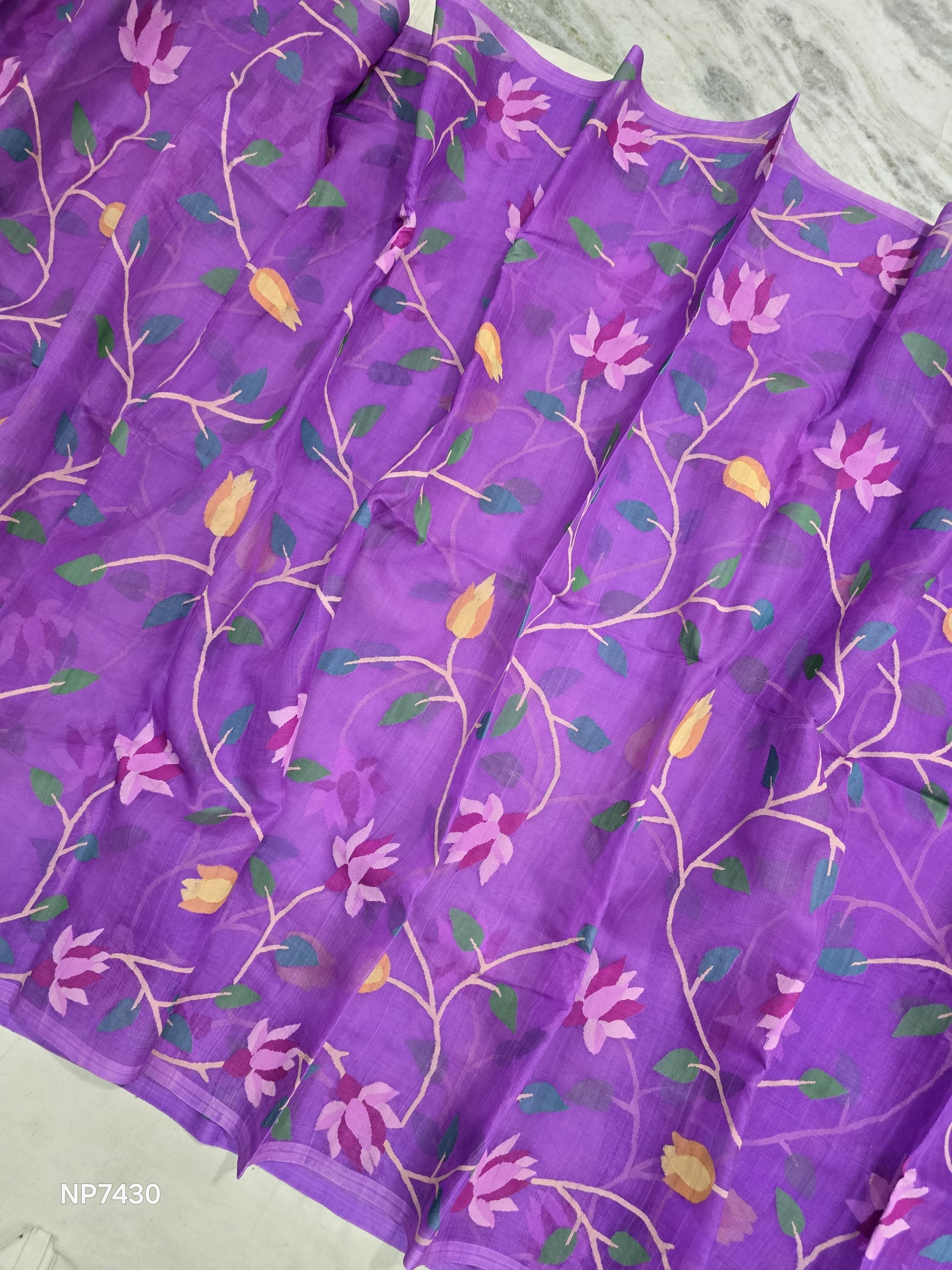Ruhani Jamdani saree handwoven sarees blouse - Saffronfashionindia