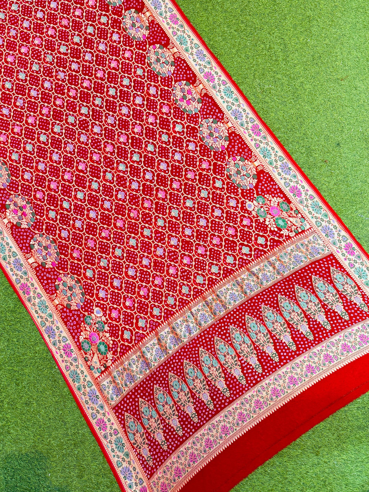 Banarsi meenakari dupatta handmade dupatta Saffronfashionindia