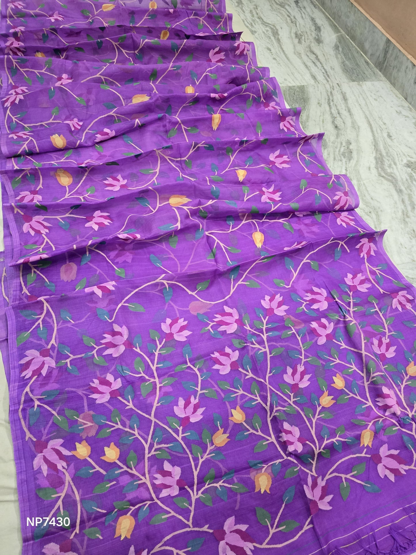 Ruhani Jamdani saree handwoven sarees blouse - Saffronfashionindia