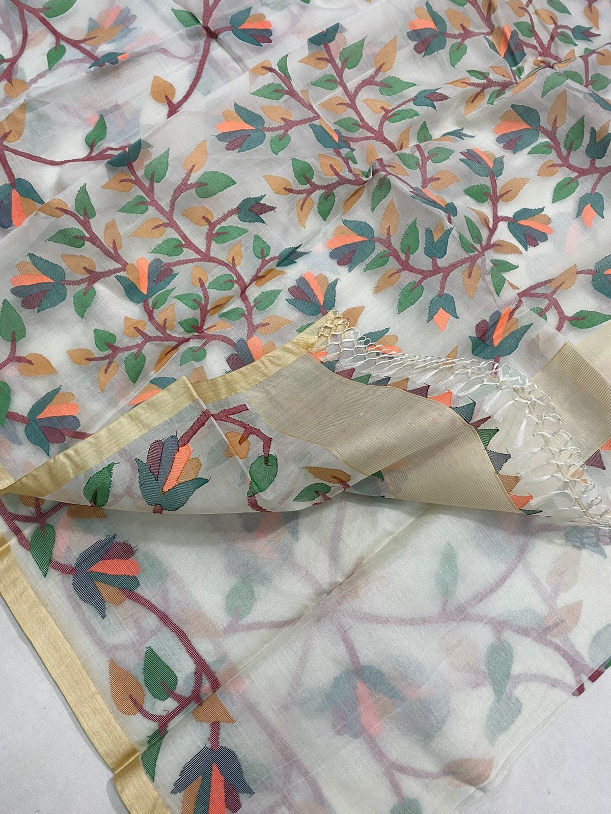 Rashik Bengal Tantuj jamdani sarees - Saffronfashionindia