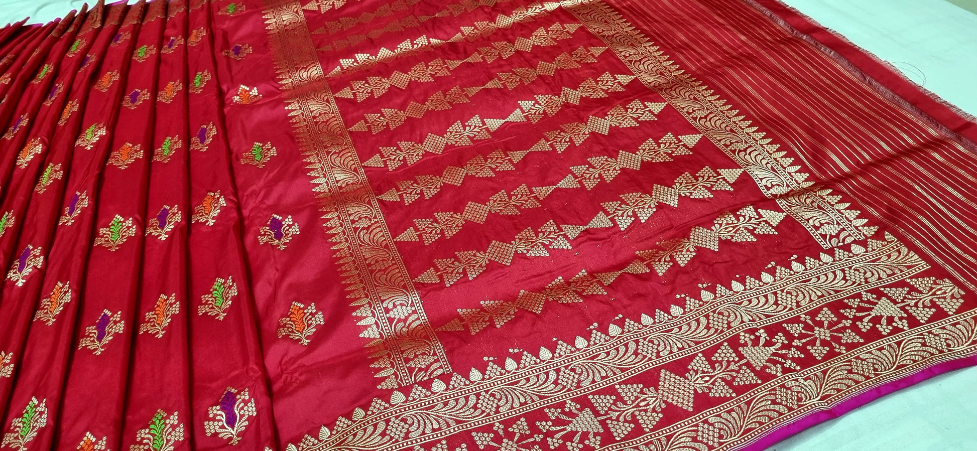Red bridal Banarsi handwoven kadwa Katan sarees - Saffronfashionindia
