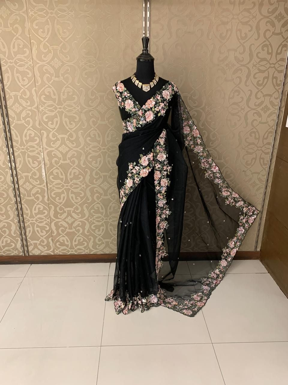 Oluquent organza saree Partywear saree blouse - Saffronfashionindia