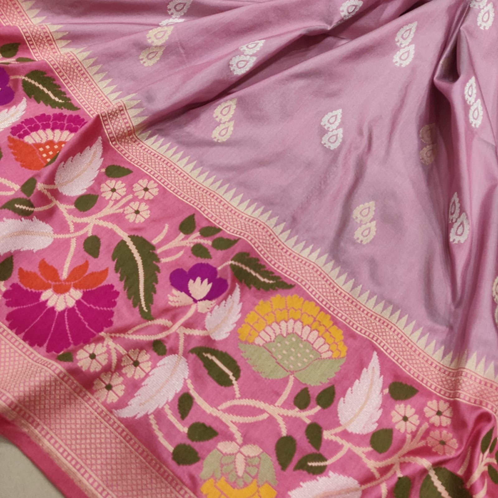 Imika katan silk saree handwoven sarees blouse - Saffronfashionindia