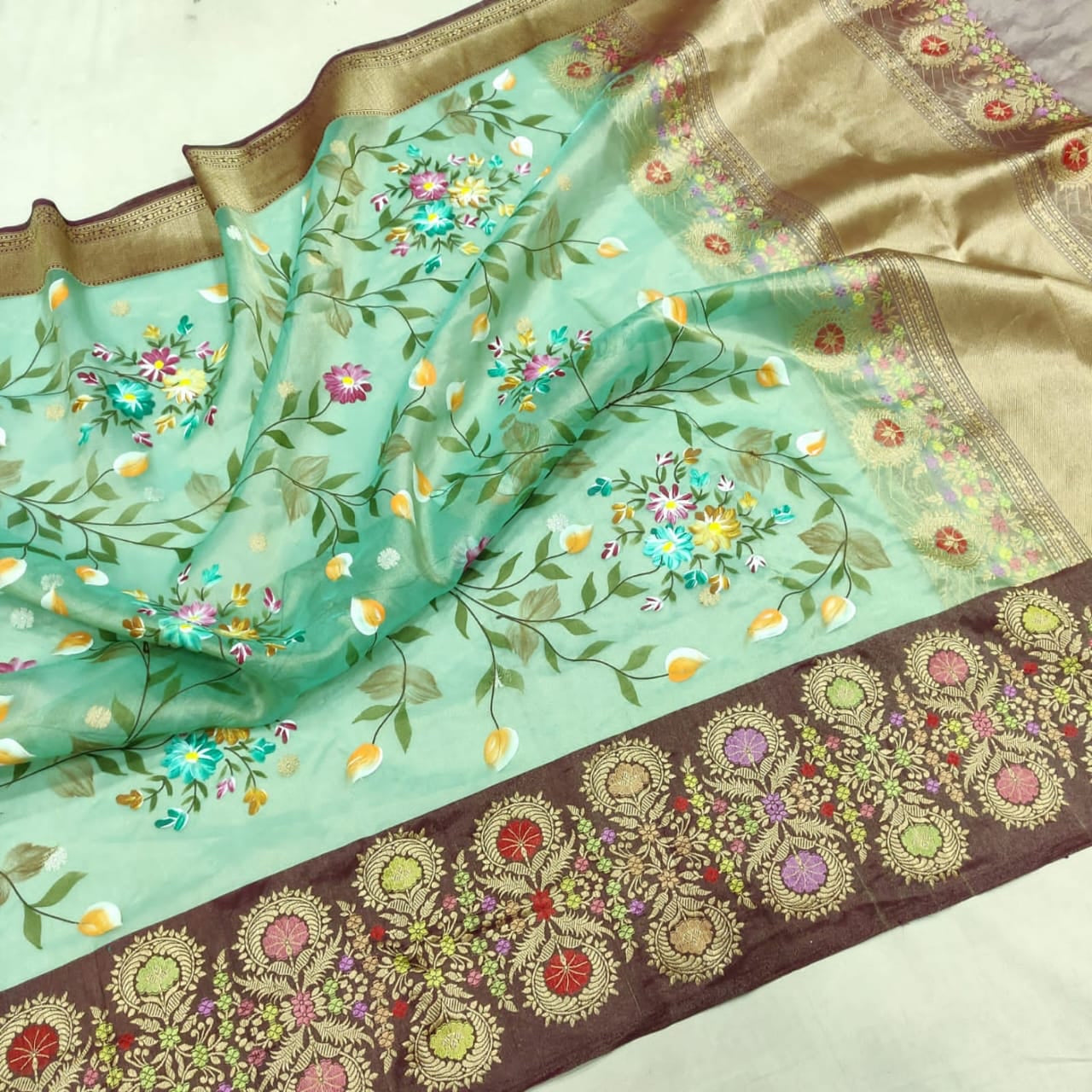 Harbani tissue handwoven kadwa sarees - Saffronfashionindia
