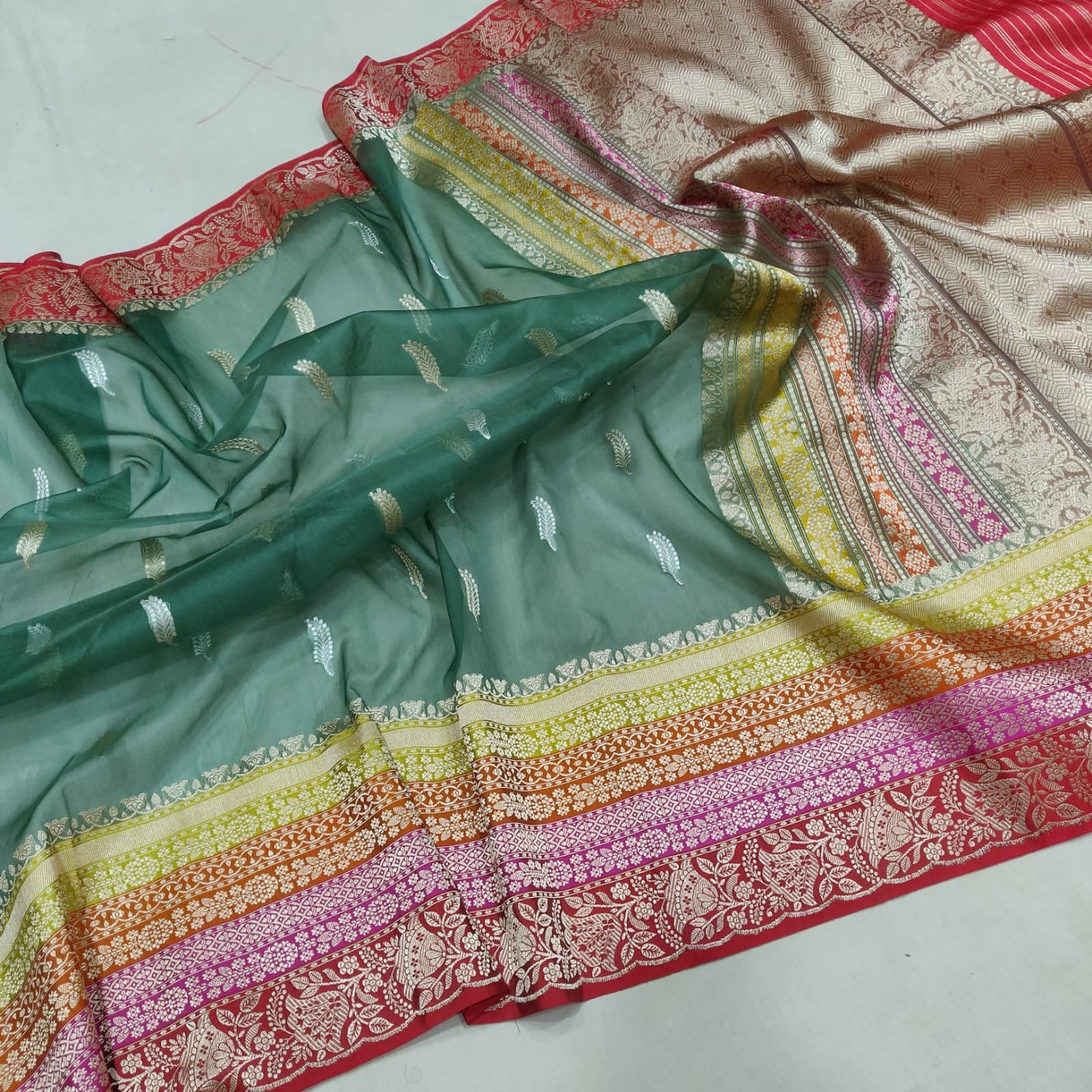 Green Kora handwoven Zari saree Indian sari - Saffronfashionindia