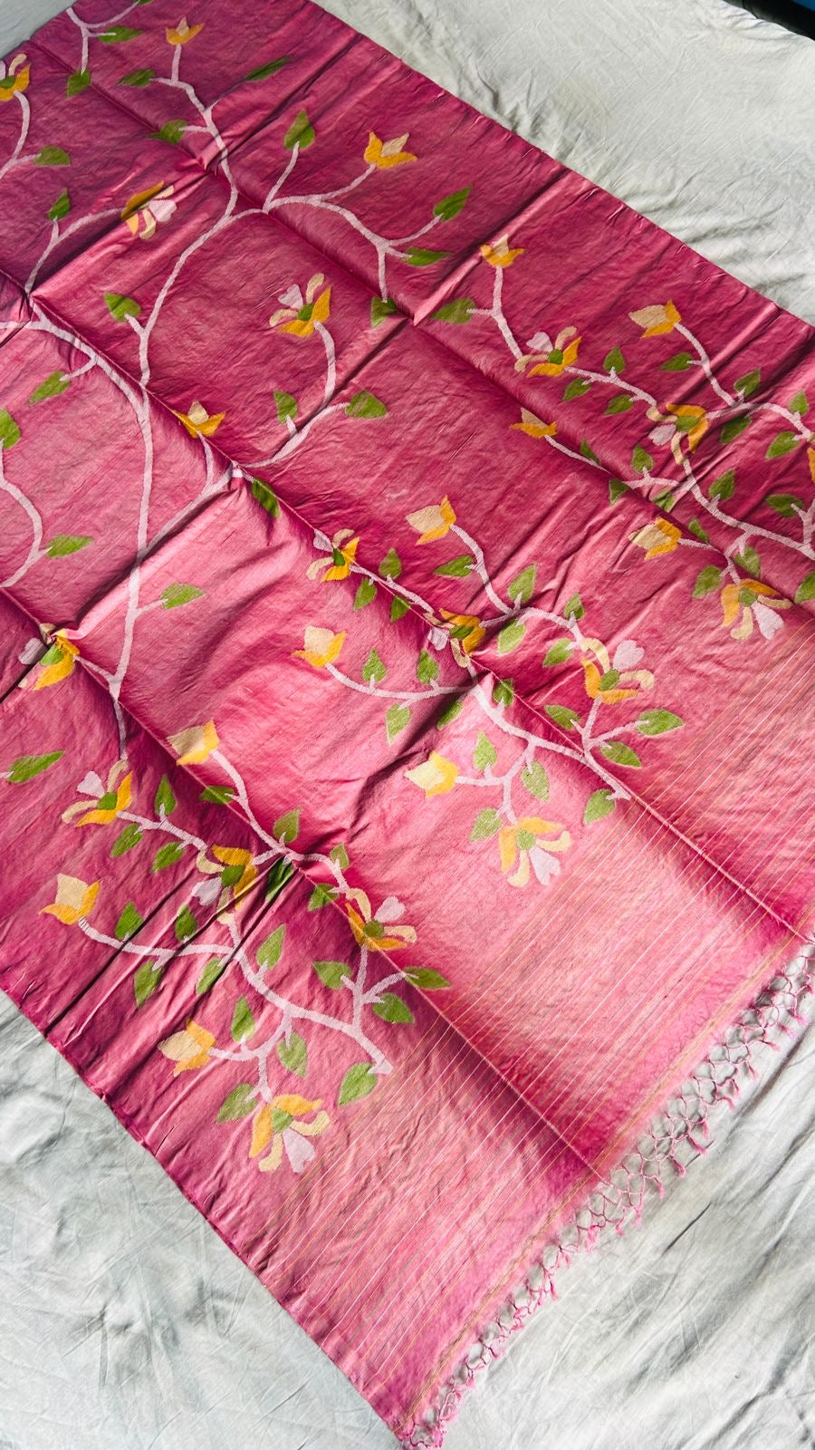 Vamisha Jamdani saree Tantuj saree blouse Saffronfashionindia