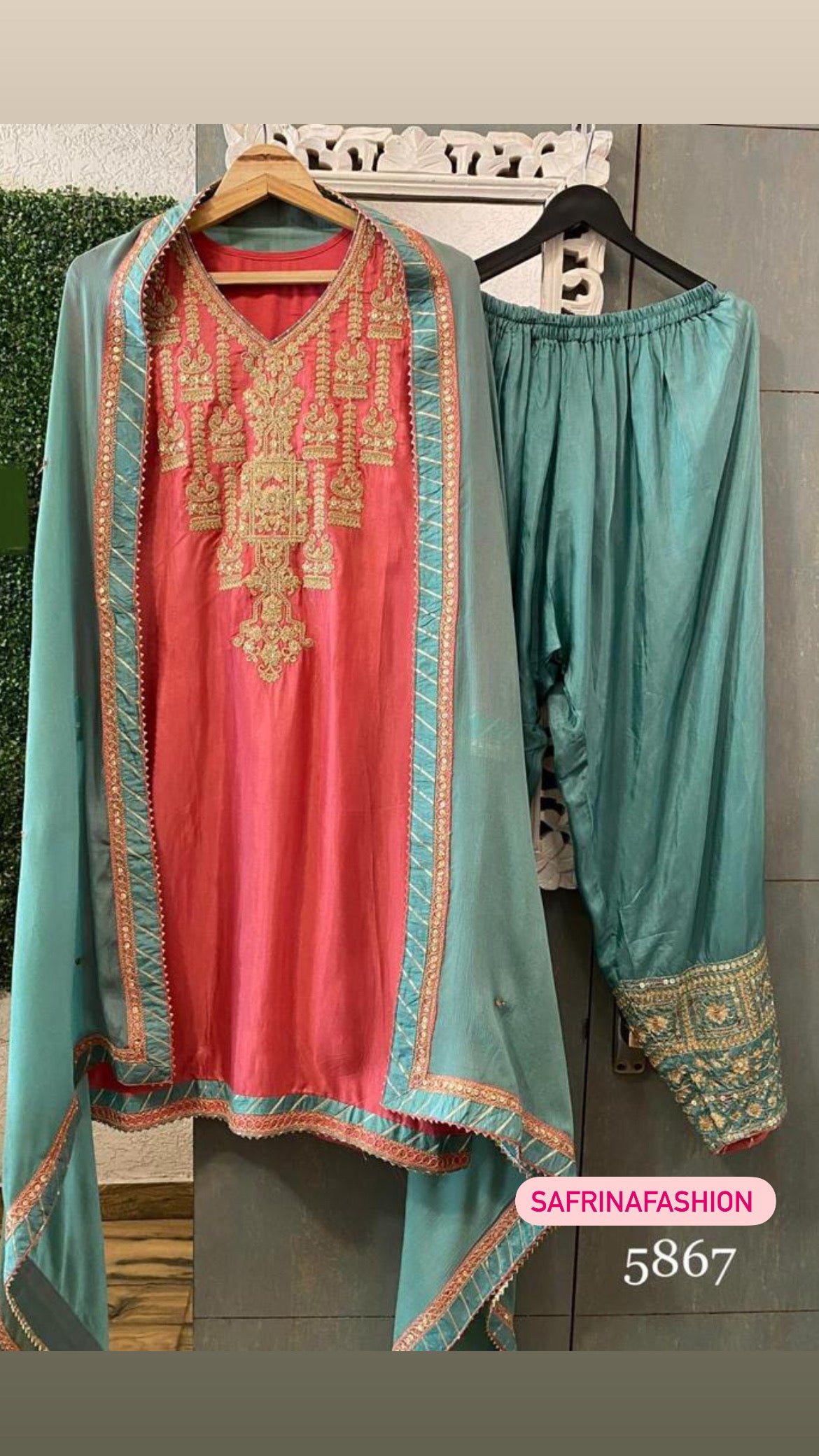Rozila Mehandi dress Indian Pakistani traditional dress - Saffronfashionindia
