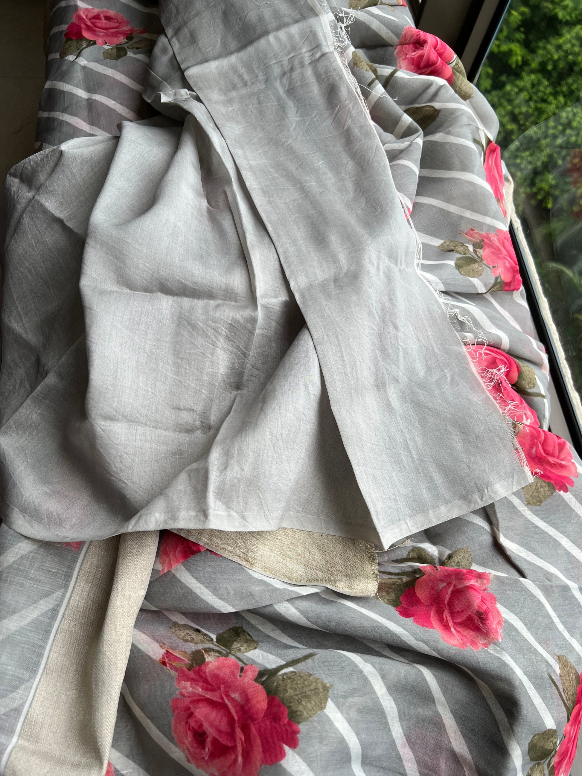 Rosal munga saree beautiful saree blouse SaffronFashion