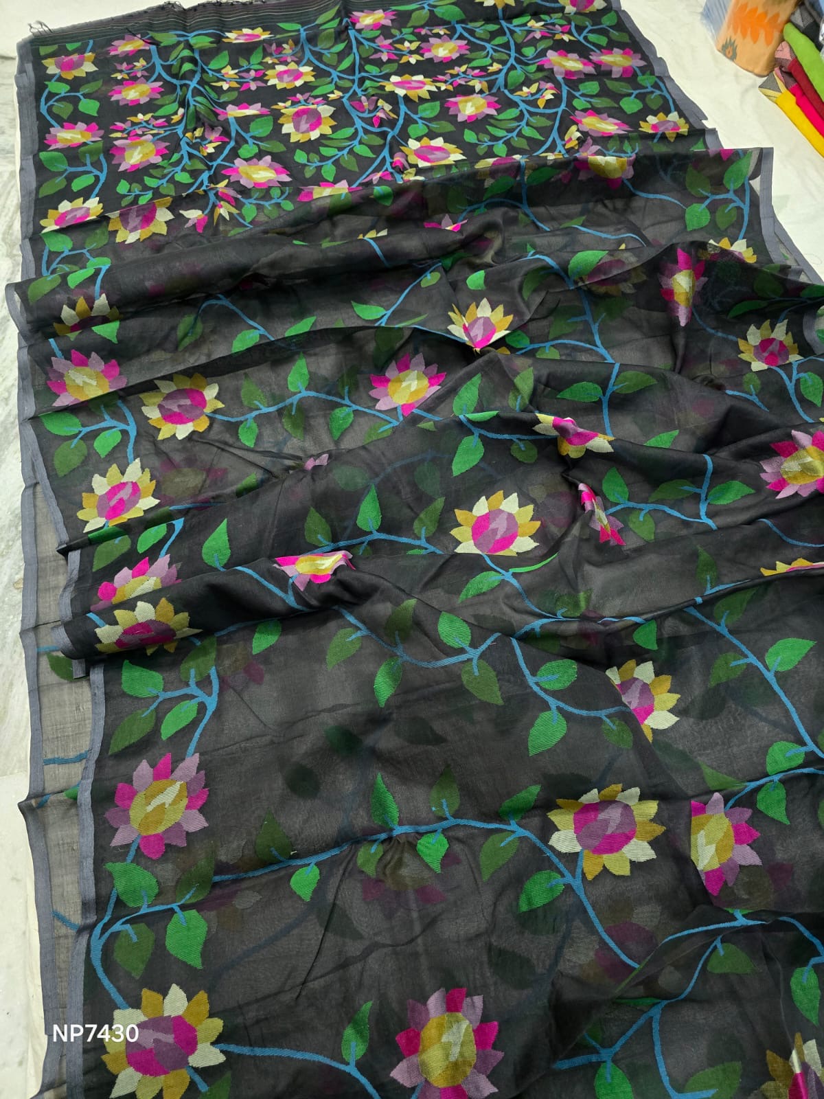 Black Tantuj Jamdani saree Bengal traditional sarees - Saffronfashionindia