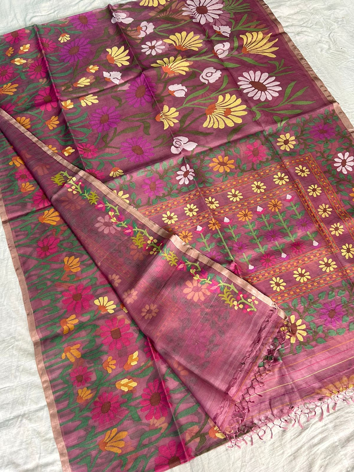 Jevah Tantuj muslin jamdani saree - Saffronfashionindia