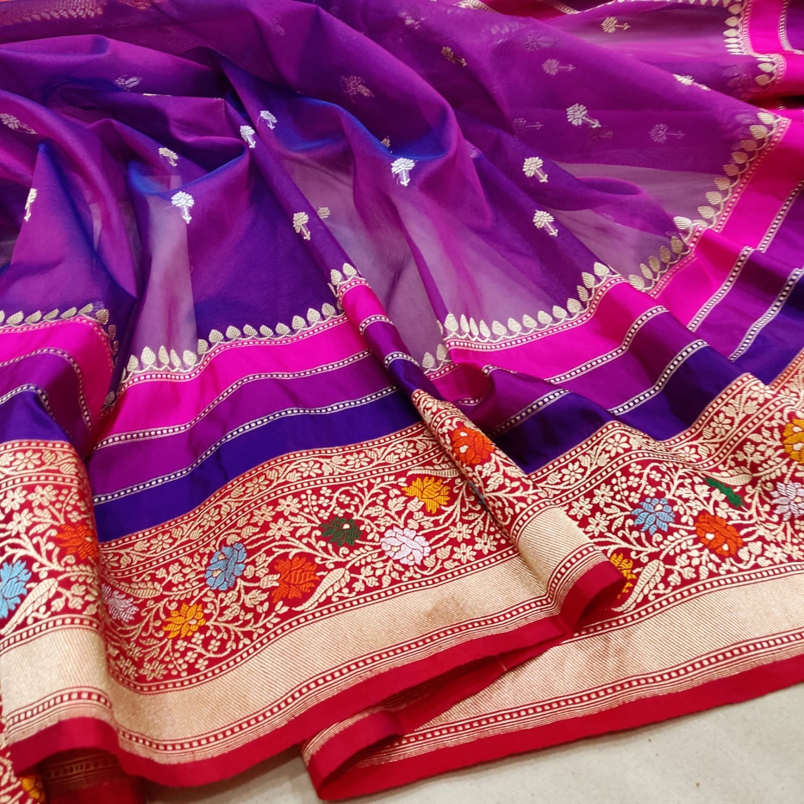 Kanisha Kora Handwoven Saree Beautiful Sari - Saffronfashionindia