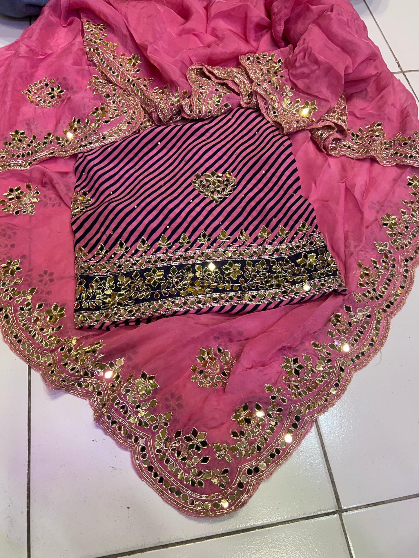 Rovisha Punjabi Salwar suit Indian suit - Saffronfashionindia