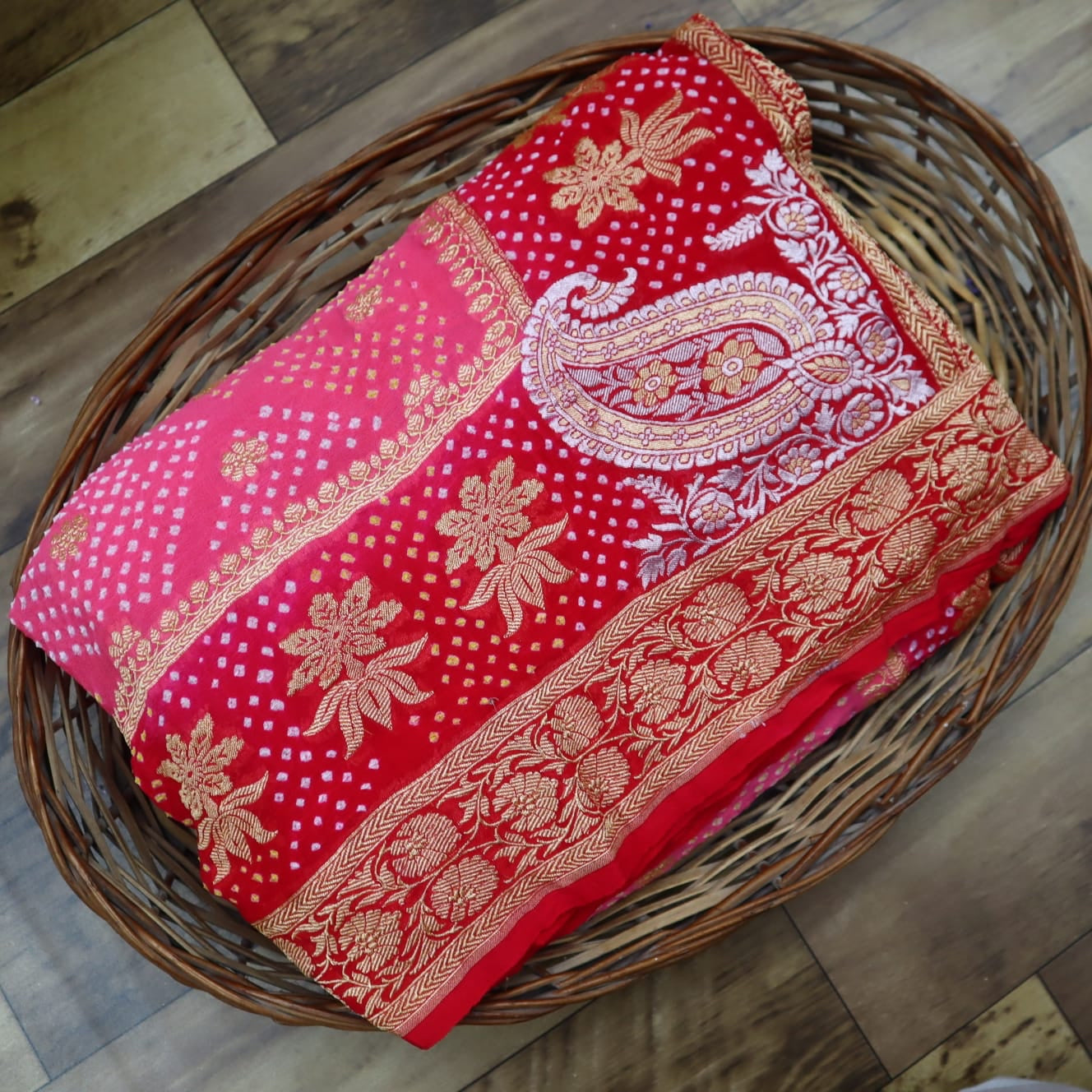Strawberry peachy dual shades Khaddi Gorgette saree - Saffronfashionindia