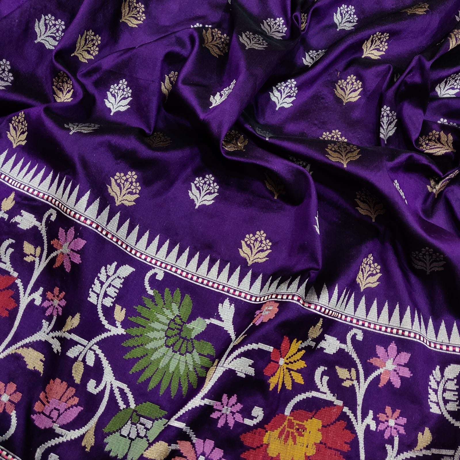 Ramaini Exclusive Katan Silk Handwoven Saree - Saffronfashionindia