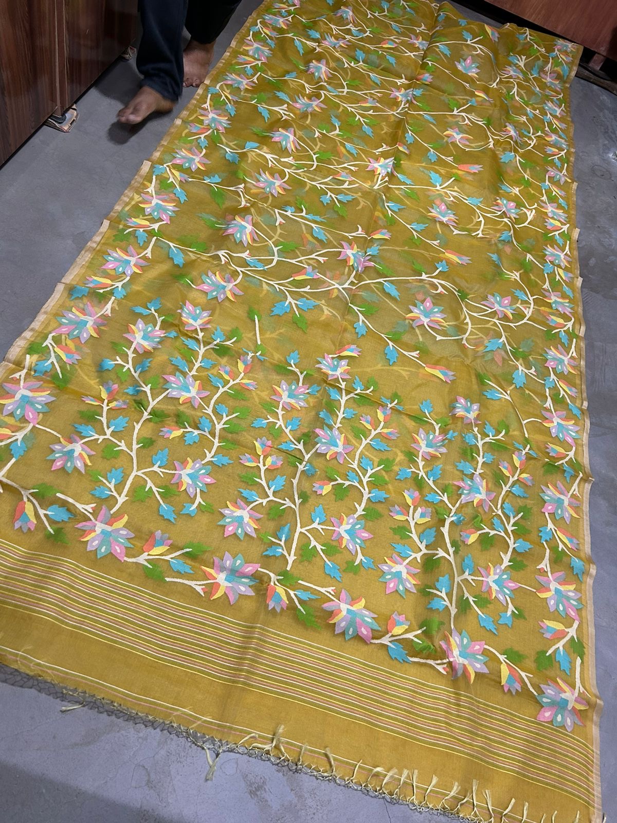 Yellow Muslin Jamdani Saree Tantuj Saree Women sari - Saffronfashionindia