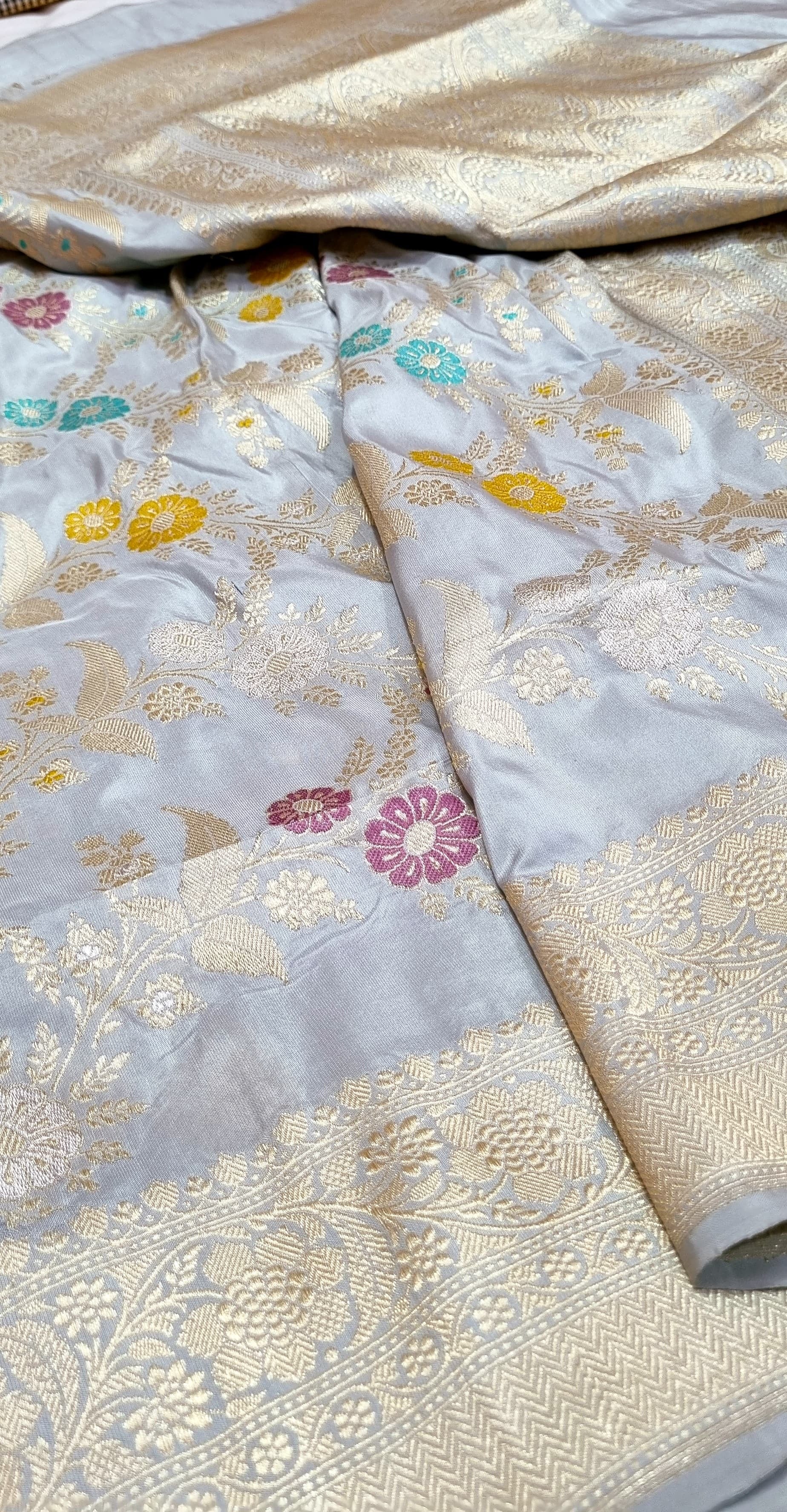 Gunjan banarsi era exclusive bridal silk saree - Saffronfashionindia