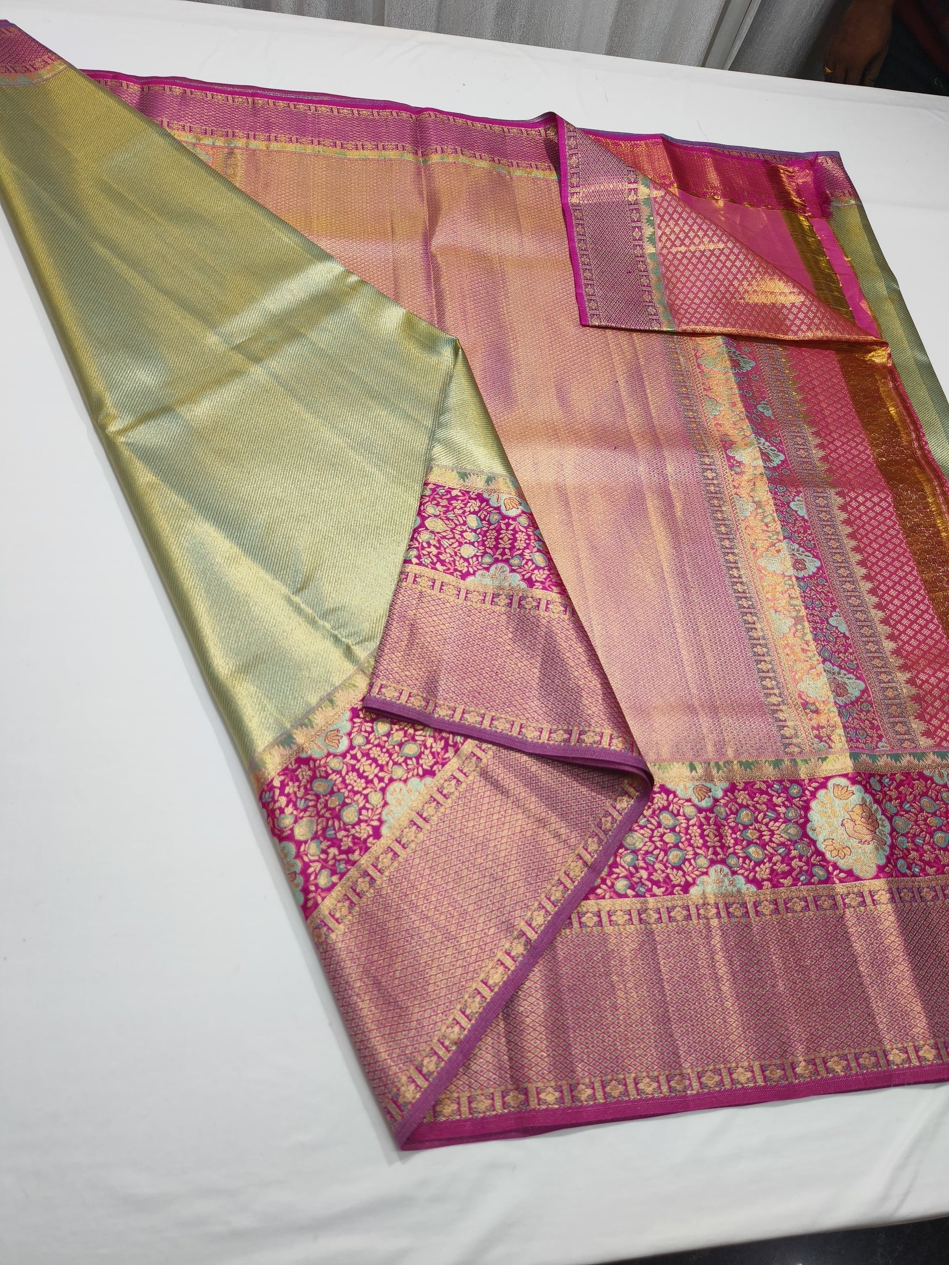 Kismis meenakari saree Kanjeevaram saree Indian sari blouse - Saffronfashionindia