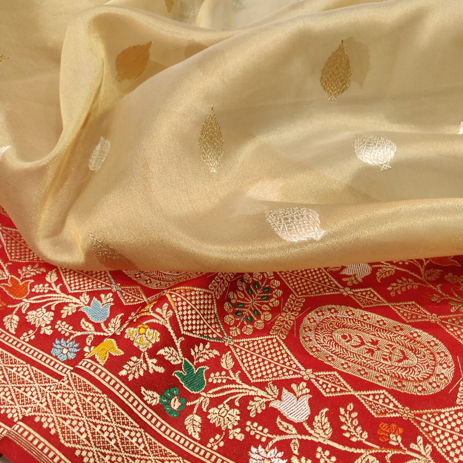 Laaju handwoven saree tissue saree blouse - Saffronfashionindia