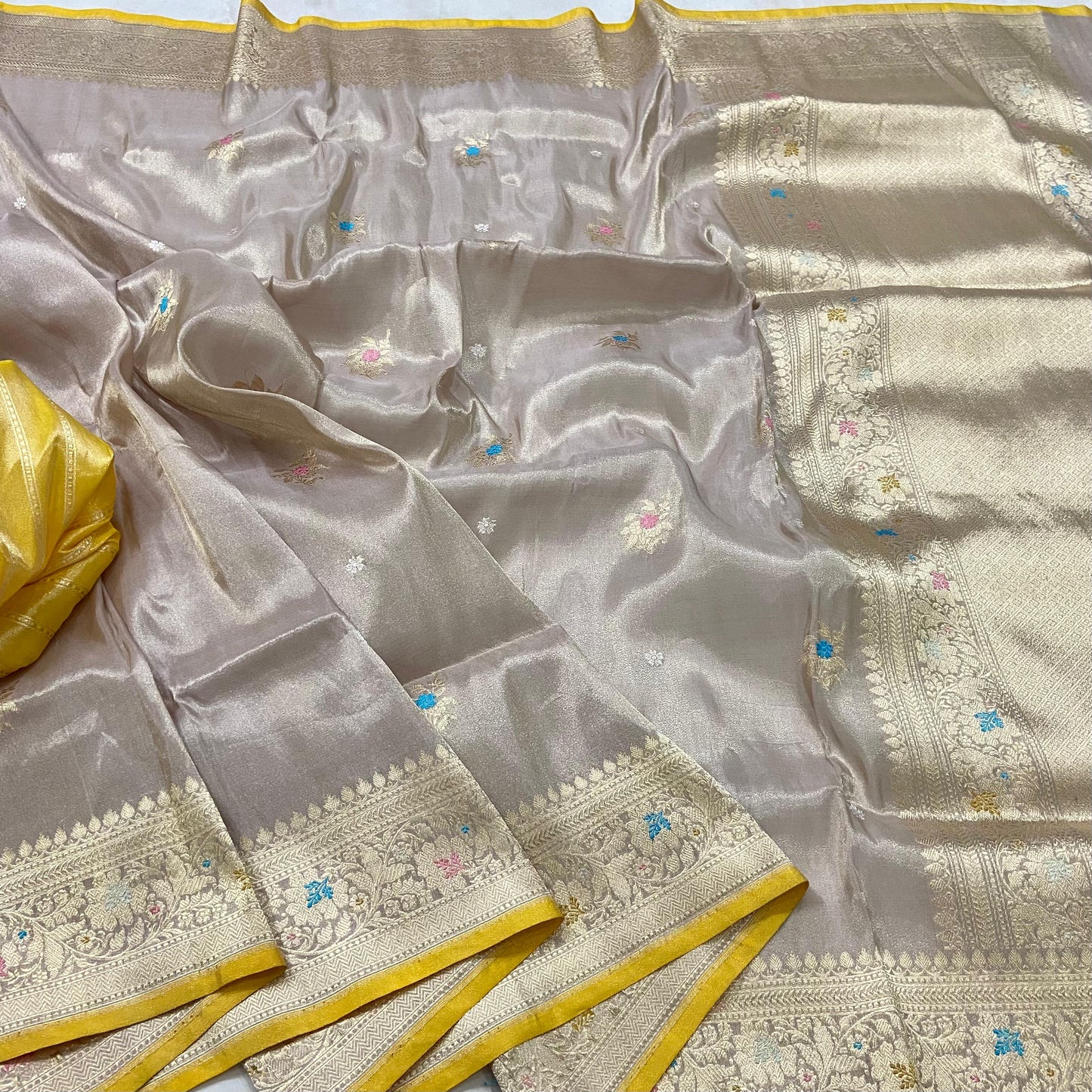 Tissue Meenakari Saree kadwa saree Traditional saree - Saffronfashionindia