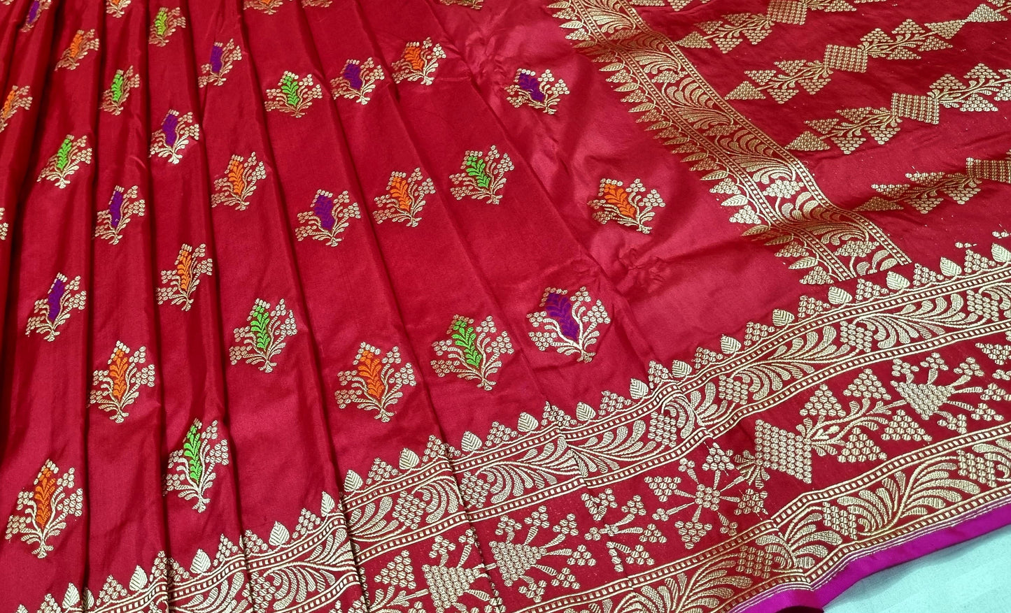 Red bridal Banarsi handwoven kadwa Katan sarees - Saffronfashionindia