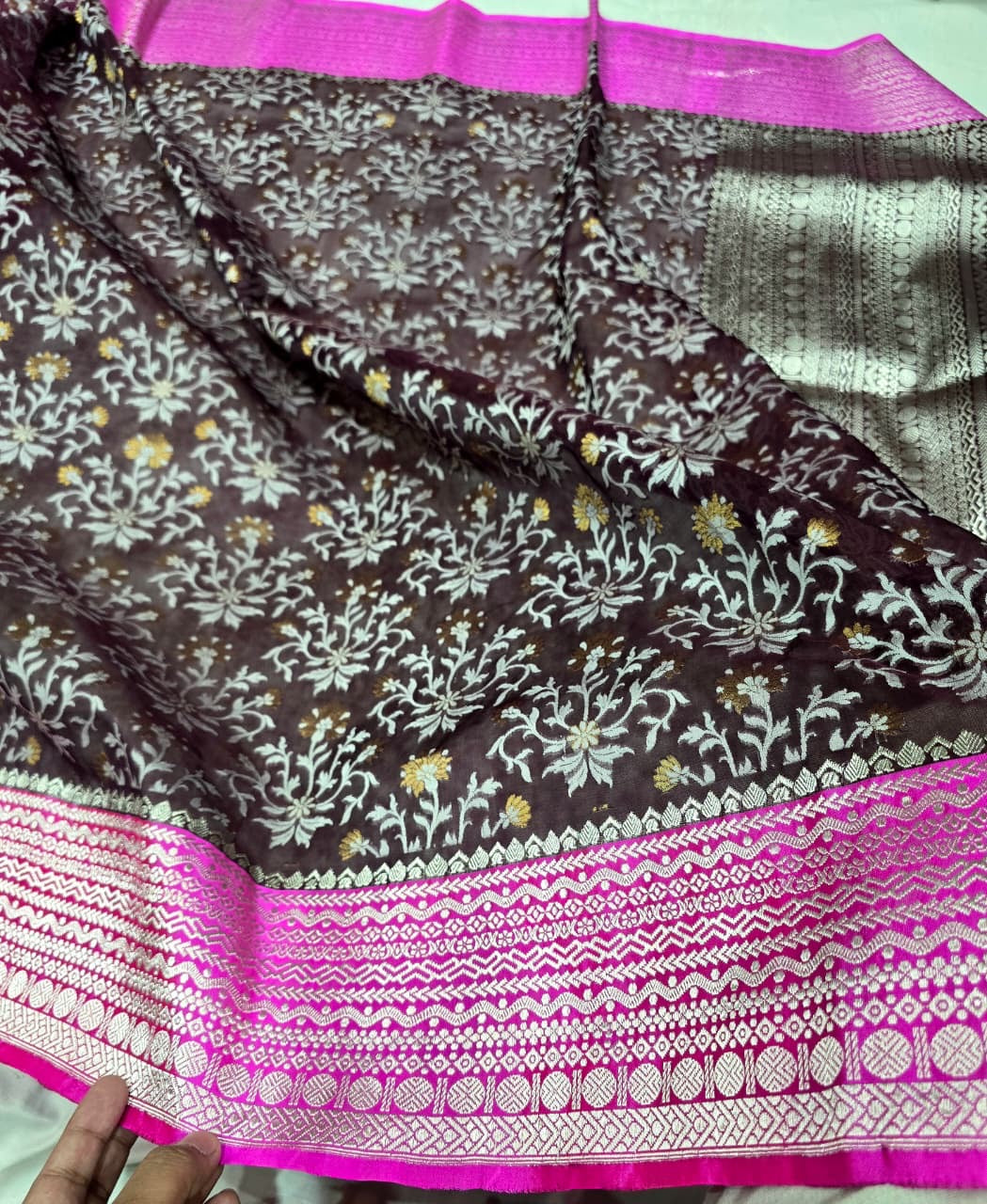 Kora iktara saree nakshi jamdani border saree wedding sari SaffronFashion