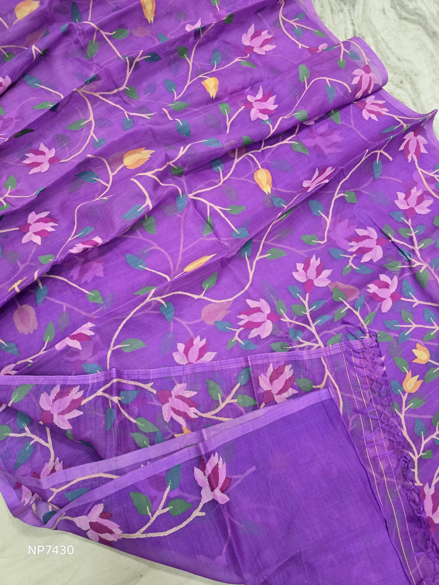 Ruhani Jamdani saree handwoven sarees blouse - Saffronfashionindia