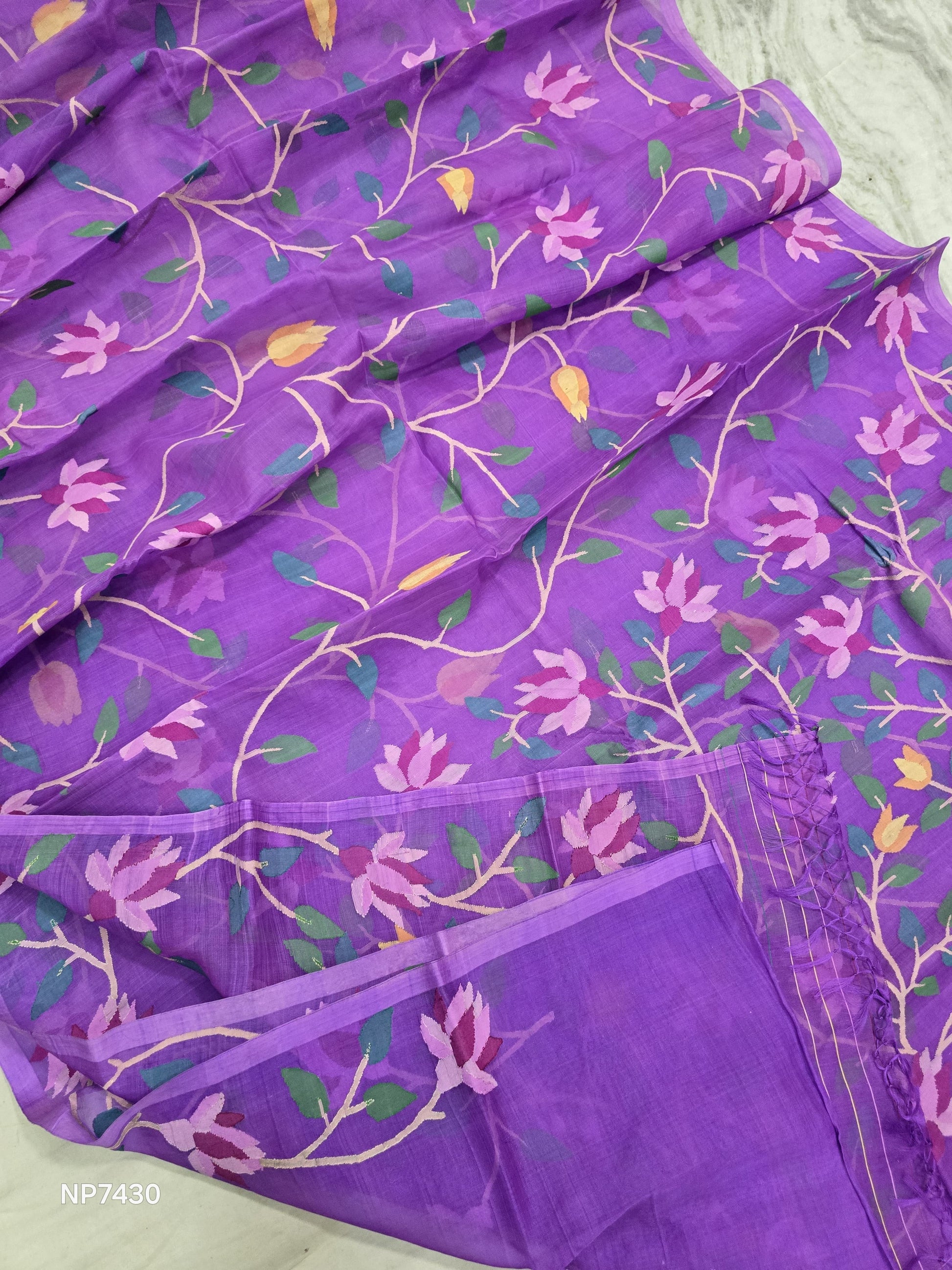 Ruhani Jamdani saree handwoven sarees blouse - Saffronfashionindia