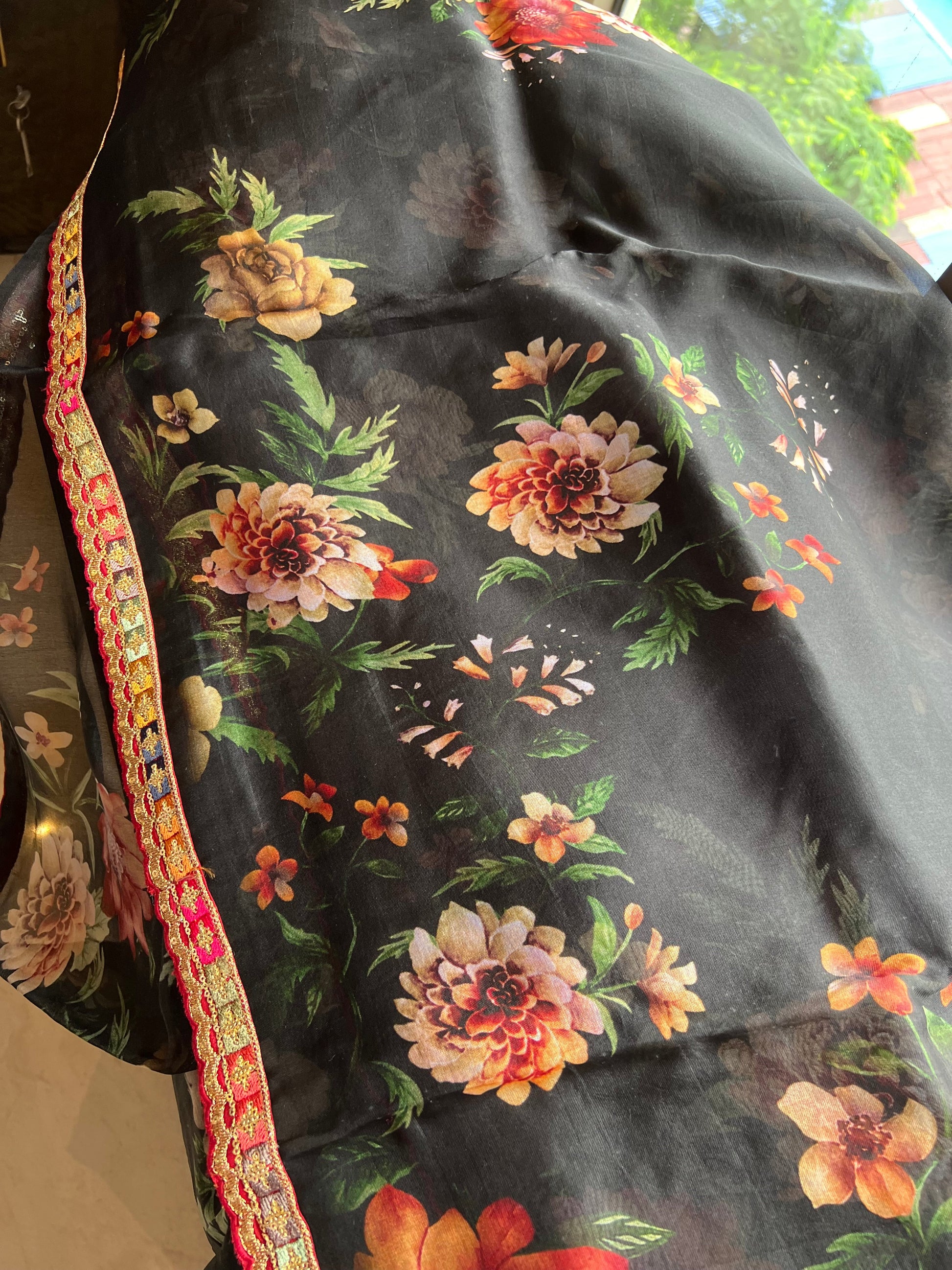 Vamia floral saree organza saree Partywear saree blouse Saffronfashionindia