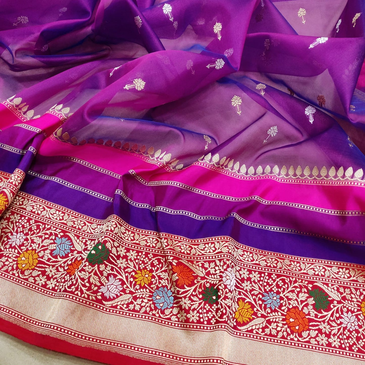 Kanisha Kora Handwoven Saree Beautiful Sari - Saffronfashionindia