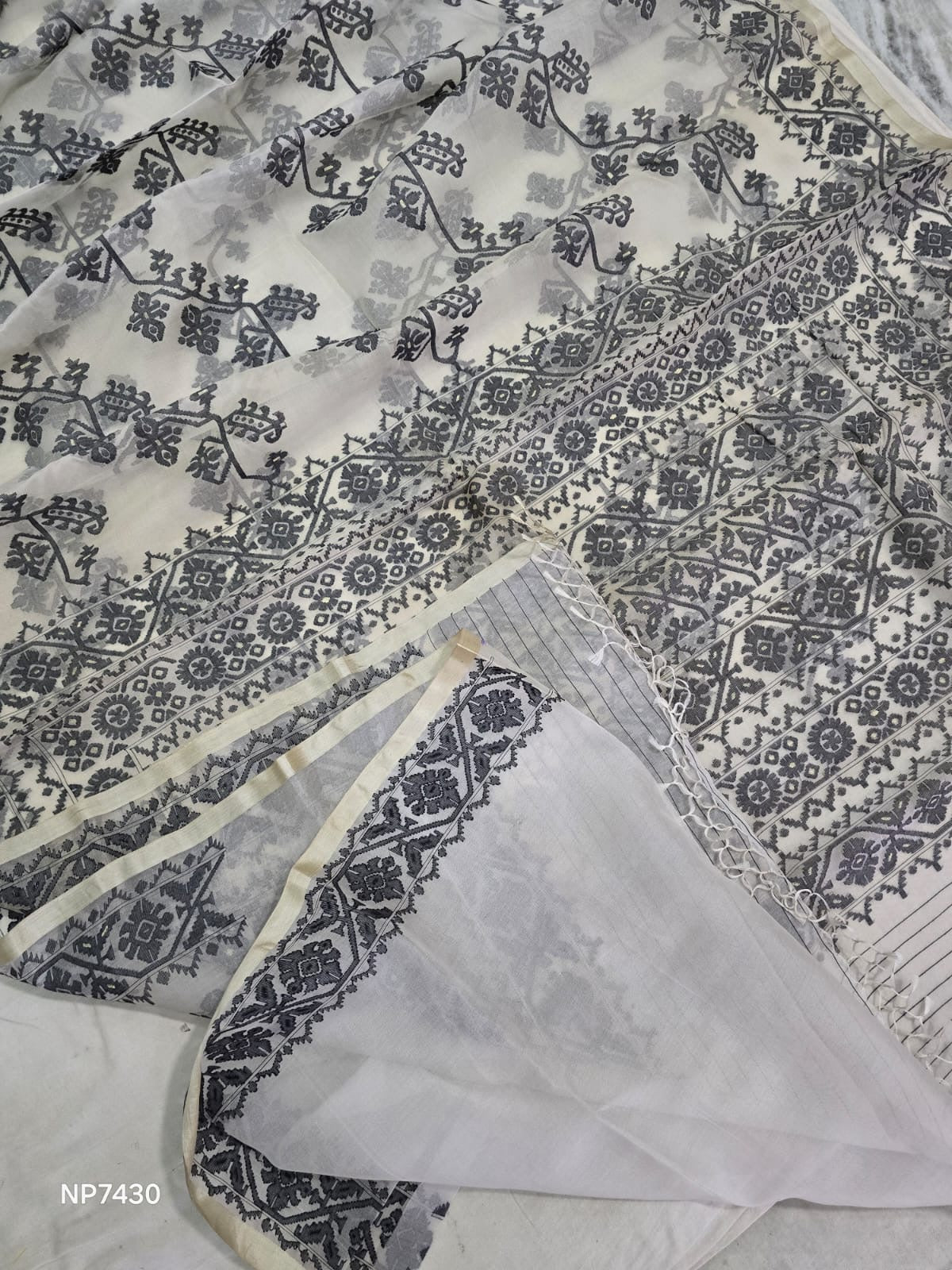 Romika Jamdani saree Tantuj muslin saree blouse SaffronFashion