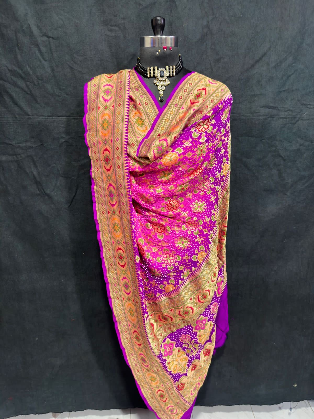 Rai Bandhej Banarsi Bandhani Dupatta Traditional Dupatta - Saffronfashionindia