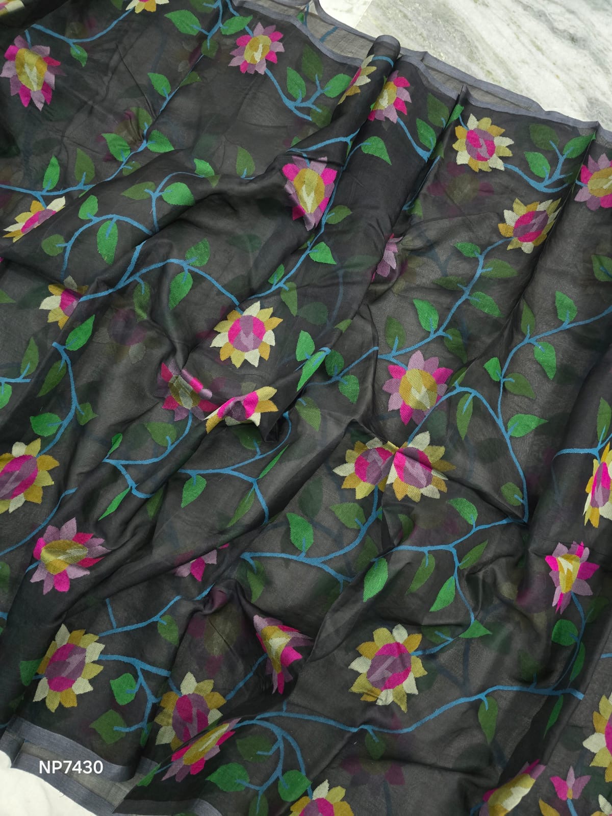 Black Tantuj Jamdani saree Bengal traditional sarees - Saffronfashionindia