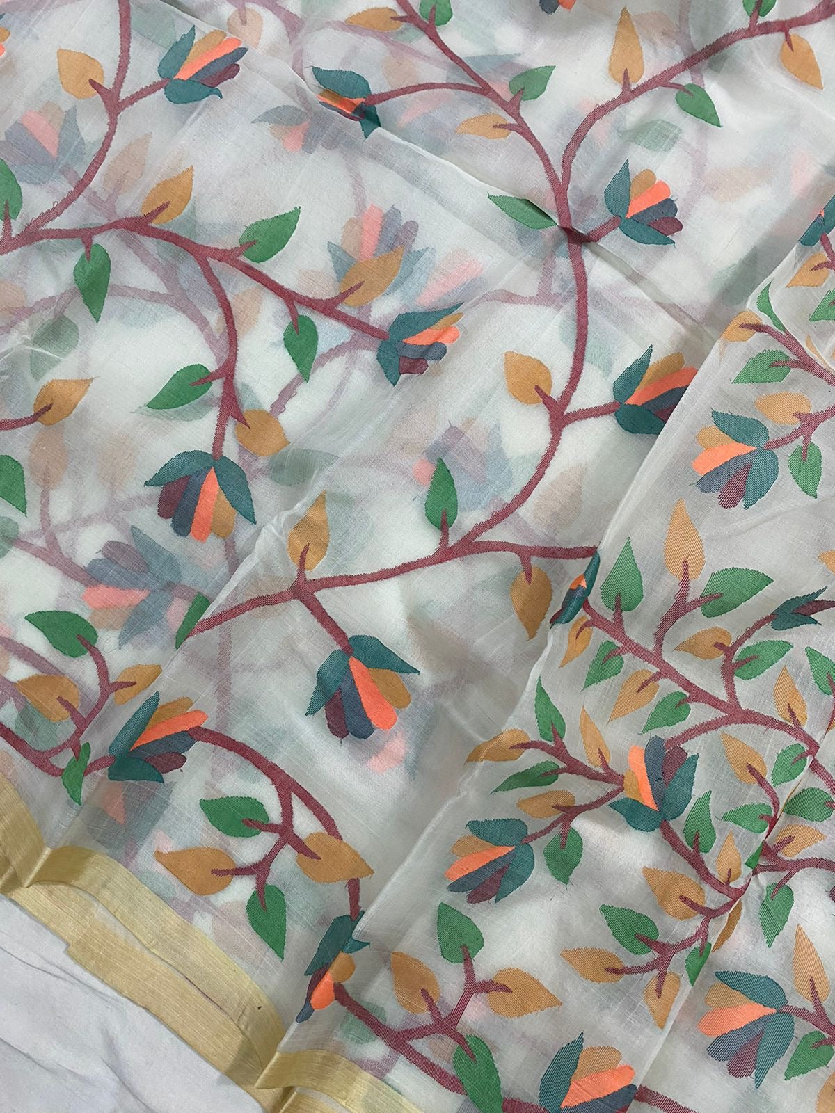 Rashik Bengal Tantuj jamdani sarees - Saffronfashionindia